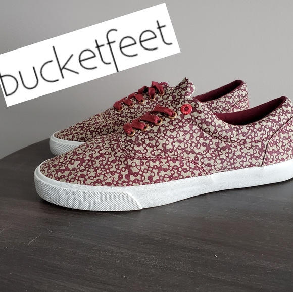 Bucket Feet Shoes - NEW Bucketfeet Sneakers